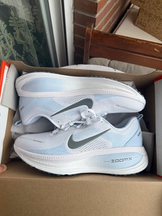 Zapatillas Nike Vomero 18 Blancas Azules Talla 47