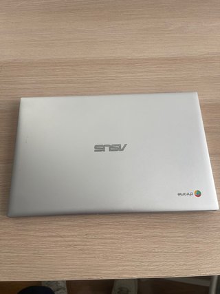 Chromebook Asus Plateado
