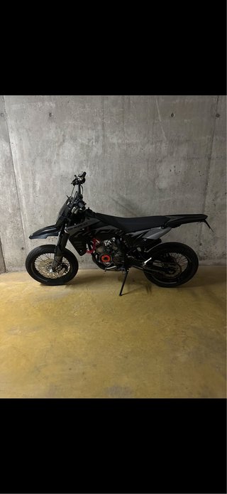 Sherco SM RS Tpr86cc y muchos extras..