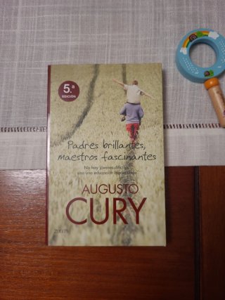 Padres brillantes, maestros fascinantes: no hay...