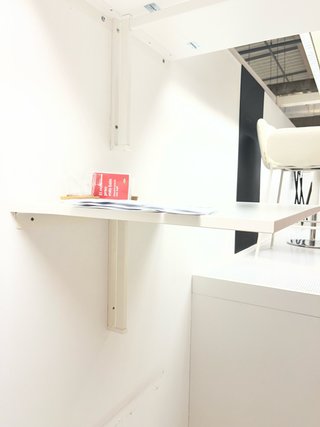 Mesa de Pared Plegable Blanca