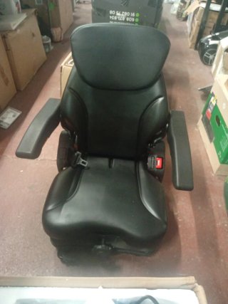 Asiento  carretilla ,tractor segadora etc