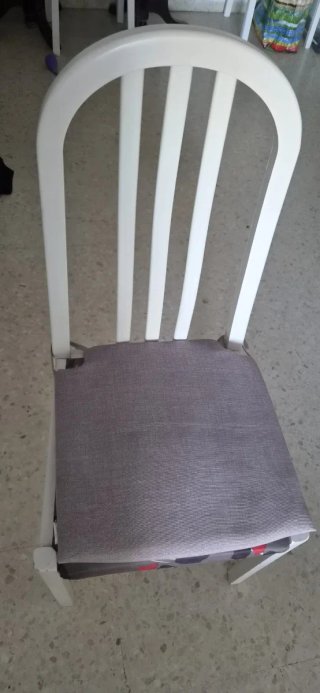 Juego de 6 sillas blancas