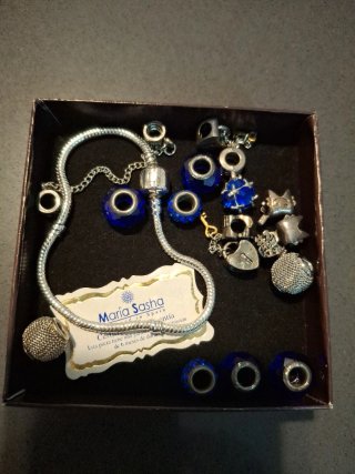 Pulsera estilo Pandora con charms