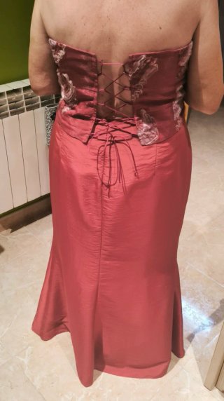 Vestido de fiesta fucsia