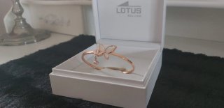 Pulsera Lotus con Mariposa