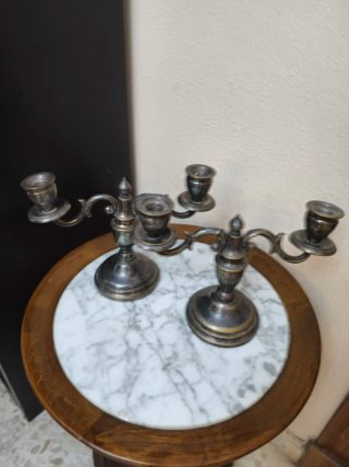 Set de 2 Candelabros de Metal Plateado