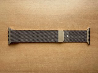 Apple Watch 45mm. Gold Milanese Loop