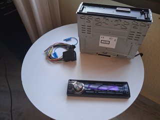 Radio-CD Kenwood con Bluetooth, manos libres y USB