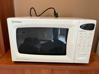 Microondas Firstline MOG25.9 con Grill