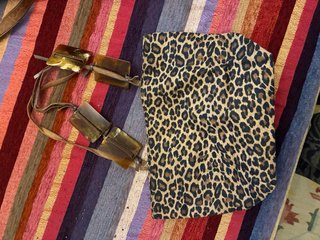 Bolso pequeño de tela estampado animal