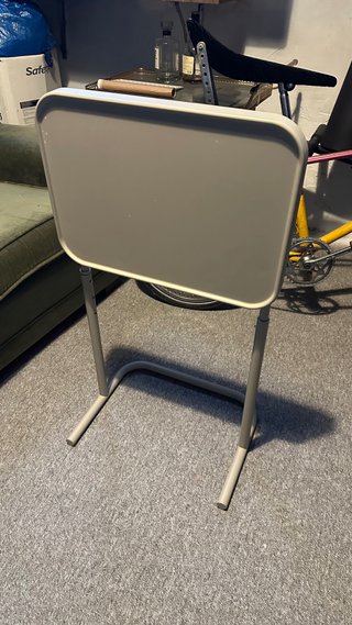 Mesita auxiliar IKEA BJÖRKÅSEN