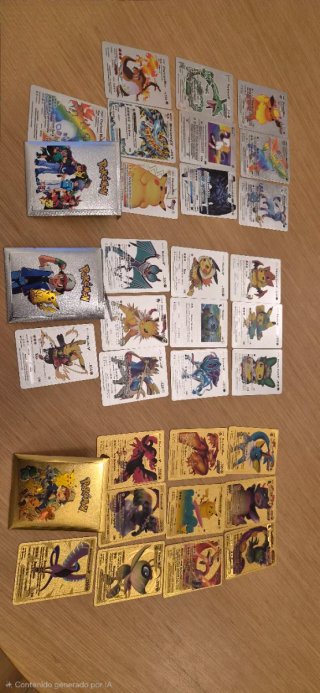 Lote de cartas Pokémon doradas y plateadas