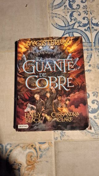 El guante de cobre