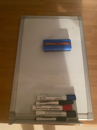 Pizarra tipo vileda para estudiar y dejar notas.