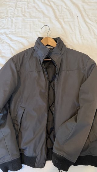 Chaqueta bomber Zara gris talla L