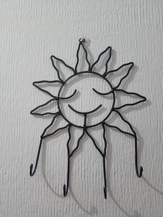 Perchero de Pared Sol de Metal Negro