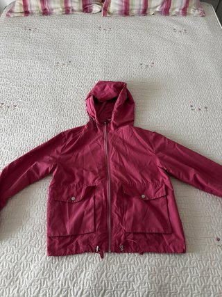 Cortavientos Rosa con Capucha