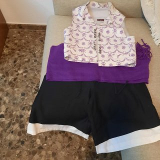 Traje saragüe adolescente. Talla 16-18. Muy bueno.