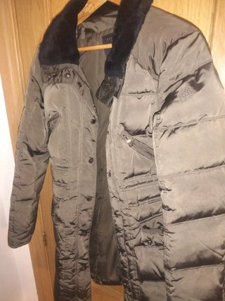 Parka larga Zara verde oliva