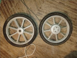 Ruedas vespino