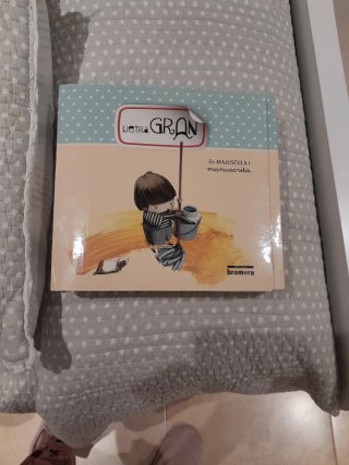 LLETRA GRAN.Majúscula i manuscrita.BROMERA