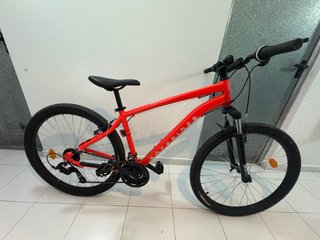 Bicicleta de Montaña Rockrider Roja