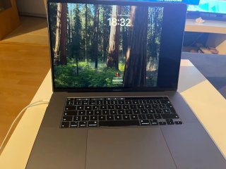 MacBook Pro 2019 i7 500GB Ojo problema en la panta
