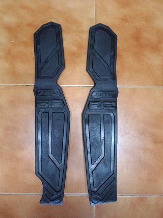 Reposapiés de Goma para Honda X-ADV 750