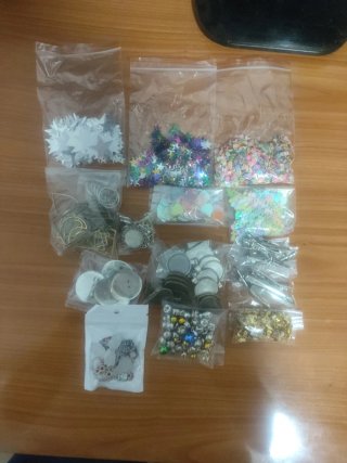 Lote de Abalorios y Accesorios Manualidades