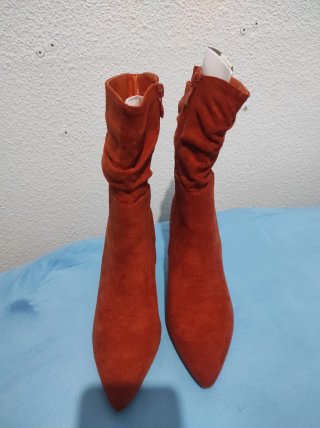 Botines Color Coral