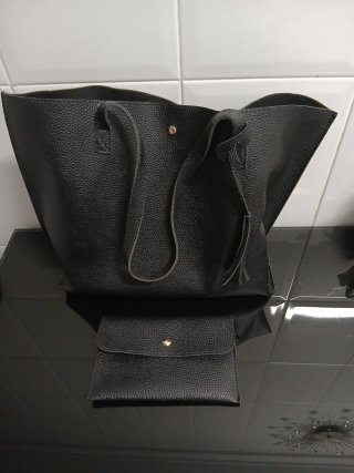 Bolso Negro con Cartera a Juego