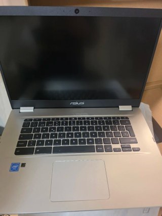 Chromebook Asus Plateado