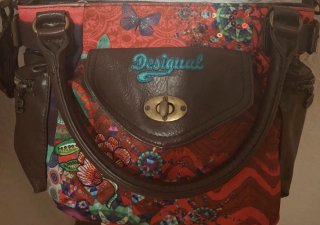 Bolso Desigual Multicolor de hombro y bandolera.