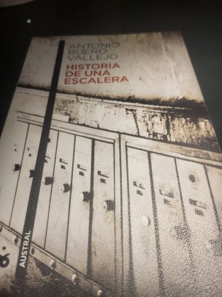 Historia de una Escalera - A. Buero Vallejo