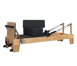 Dos Máquinas de Pilates Reformer de Madera