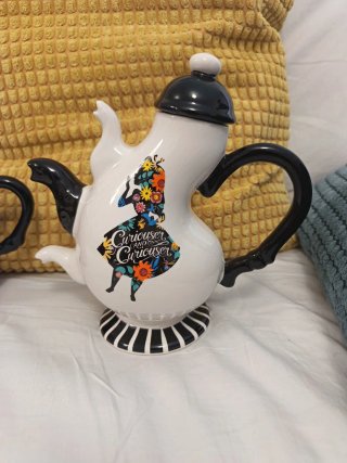 Tetera y Taza Alicia en el País de las Maravillas