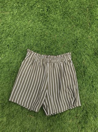 Pantalones cortos de rayas XXL.