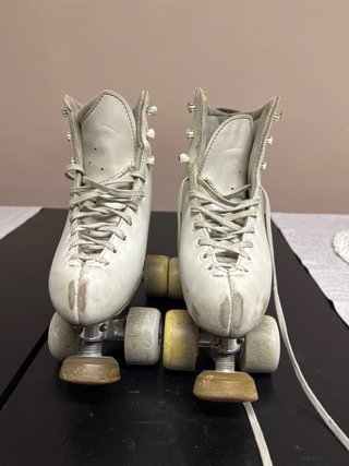 Patines Clásicos de Cuatro Ruedas. Talla 240