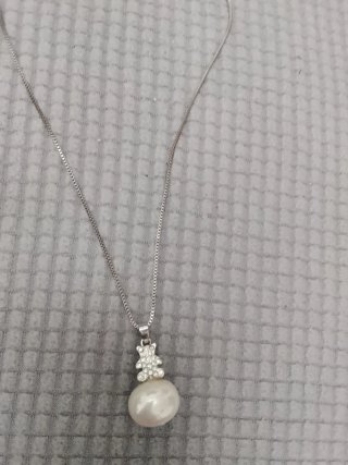 Collar con Colgante de Osito y Perla