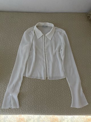 Camisa blanca de manga larga