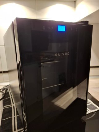 Vinoteca Saivod para reparar