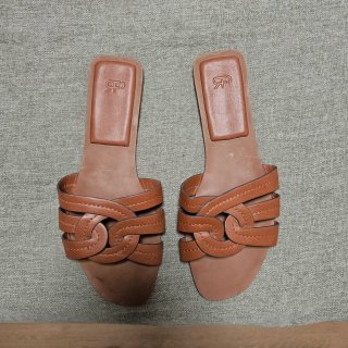 Sandalias Planas Parfois Marrones T.39