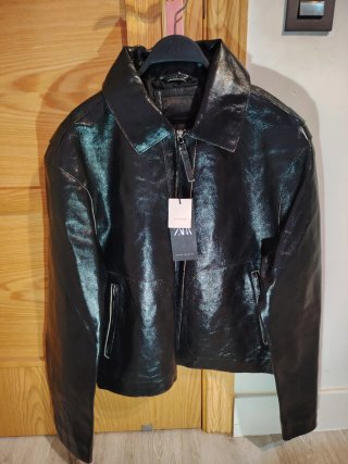 Chaqueta de Piel Negra Zara