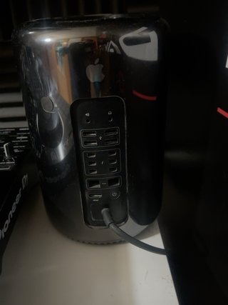 Apple Mac Pro (Papelera)