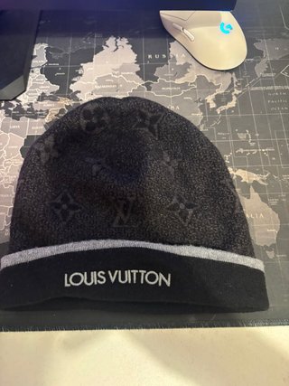 Gorro Louis Vuitton Negro