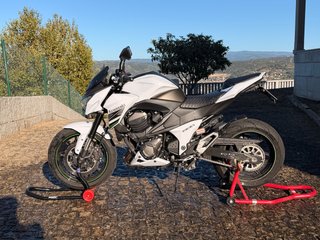 Kawasaki Z800 Performance