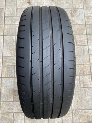 Neumático 215/55 R17 GOODYEAR