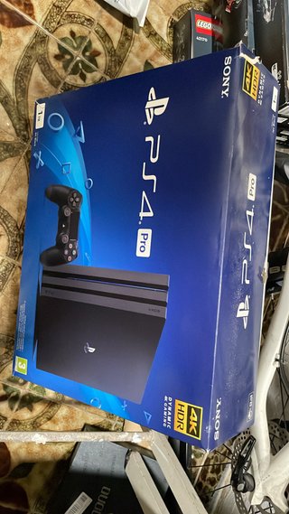PS4 Pro (PlayStation 4 Pro) 1TB