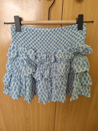 Falda con volantes Subdue